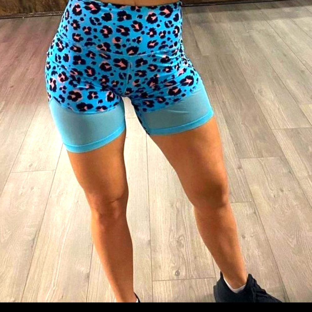 Queen Cheetah Fitbooty strappy back shorts